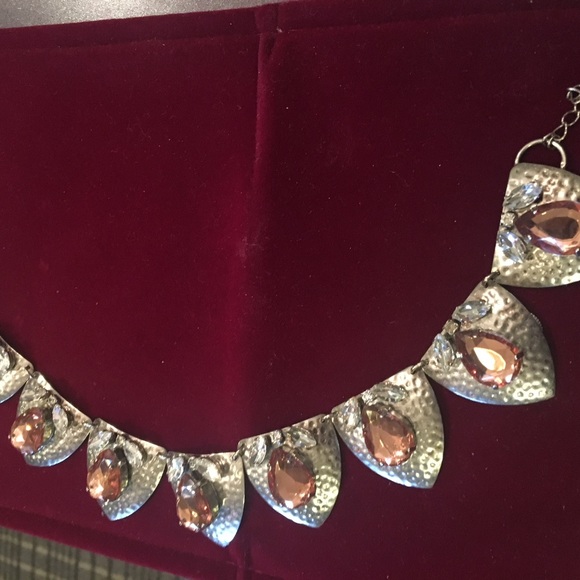 Statement Necklace Vintage Style - Picture 4 of 7